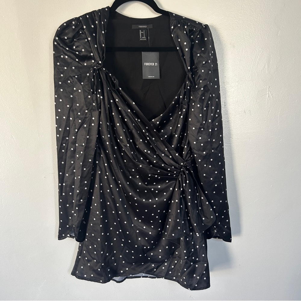 NWT Forever21 Mini Dress Long Sleeve Size Small